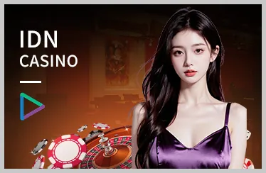 Bàn chơi Poker với chip và bài tại mcw87.com
